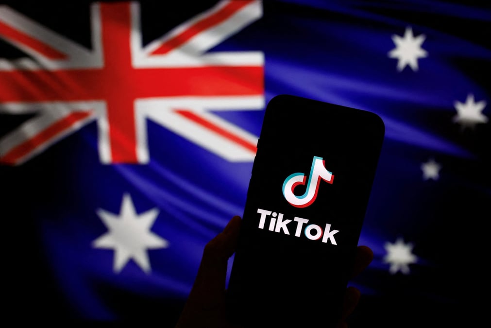 Illustration du logo de l'application tiktok et du drapeau australien