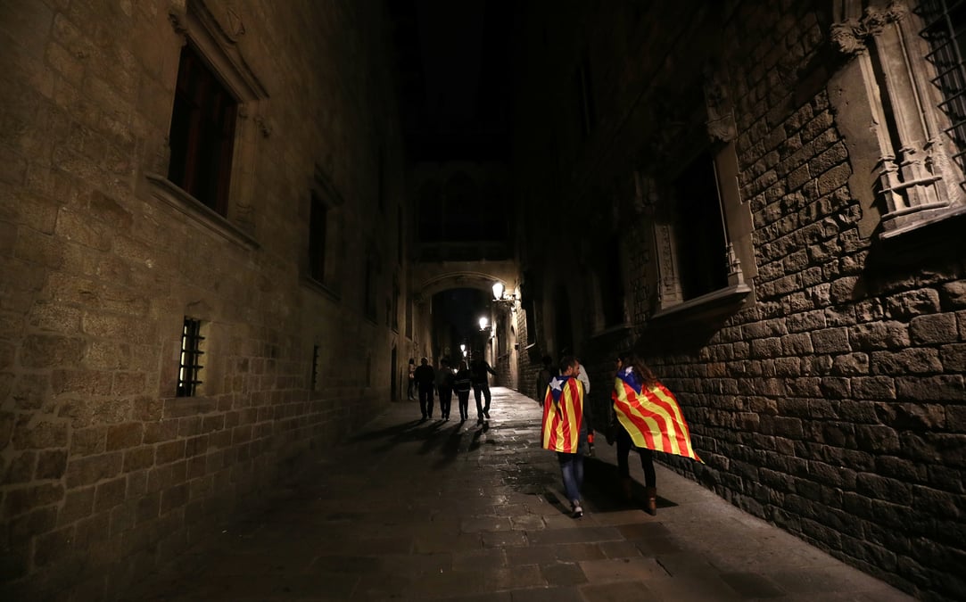 Les pro-independance en tete en catalogne