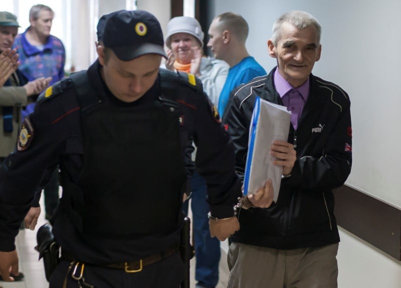 Un historien russe accuse de pedopornographie acquitte