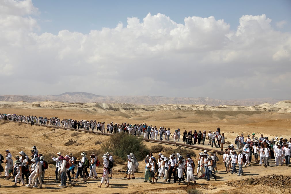 Des milliers de femmes marchent pour la paix au proche-orient