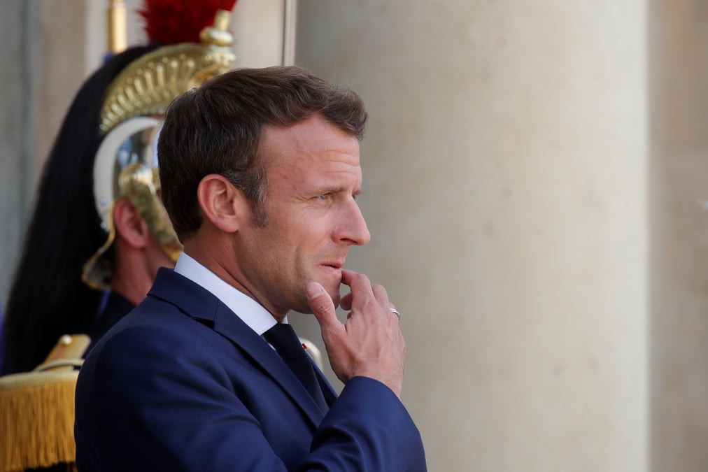 Macron veut convaincre l'iran de continuer a respecter l'accord