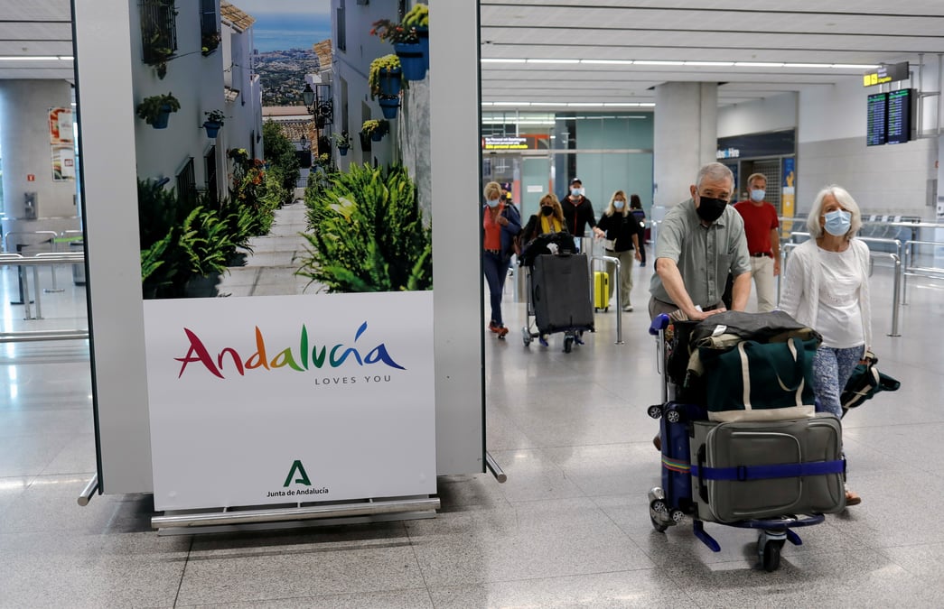 Espagne: les touristes etrangers reviennent peu a peu avec l'assouplissement des restrictions
