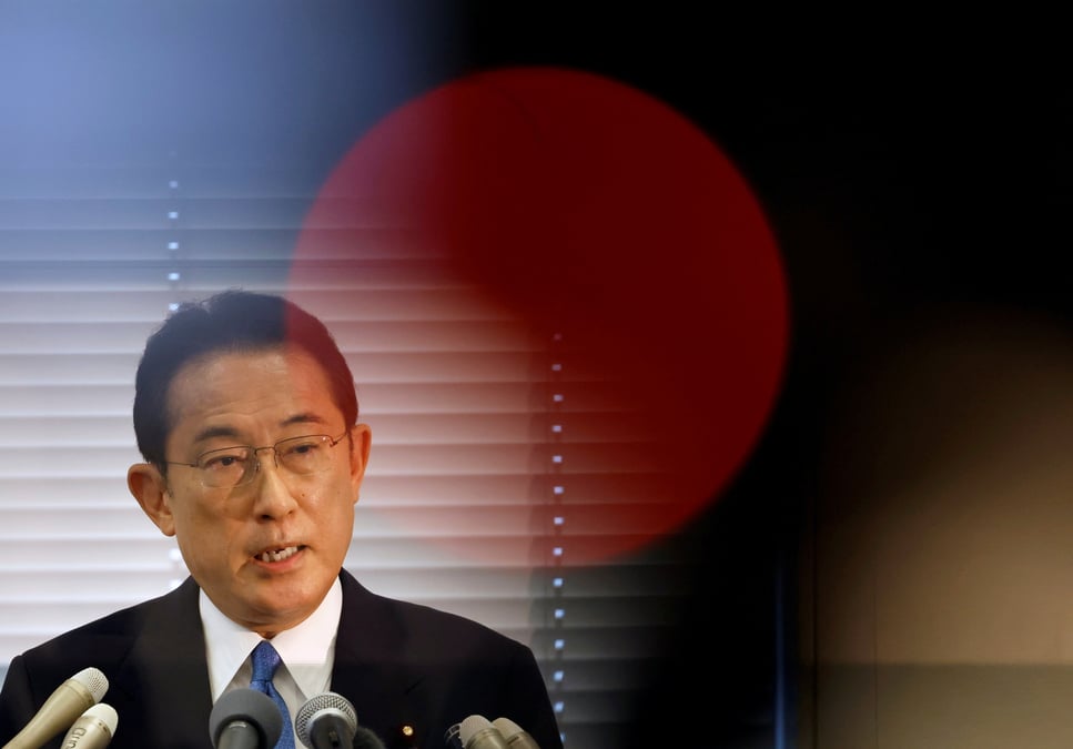 Japon: kishida, candidat au poste de pm, demande un plan de relance de 30.000 milliards de yens