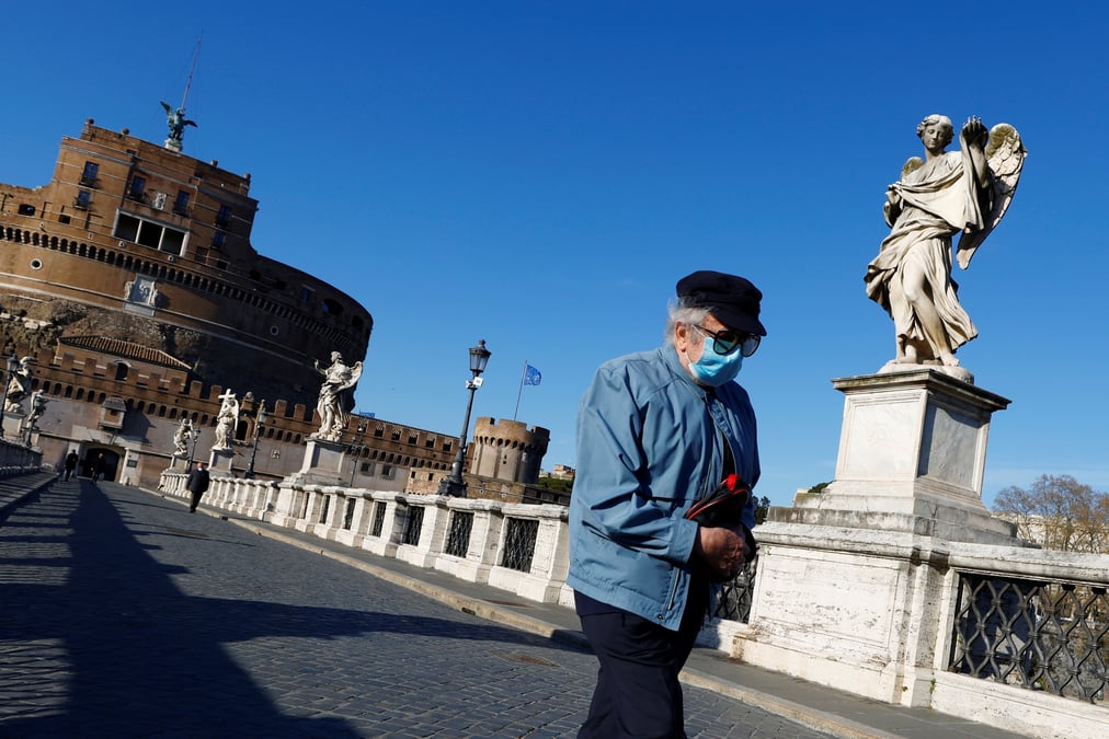 Coronavirus: l'italie recense 380 deces, 24.000 nouveaux cas