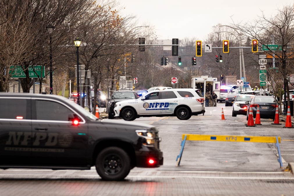 La police bloque les routes apres un incident au rainbow bridge
