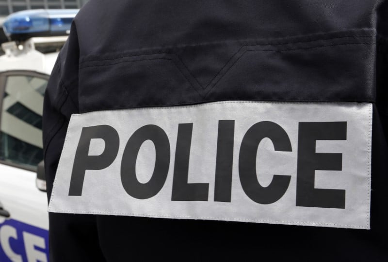 Gardes a vue prolongees dans l'enquete sur l'attentat de paris