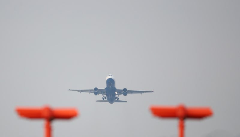 Iag rate le consensus au deuxieme trimestre, l'action en recul en ouverture