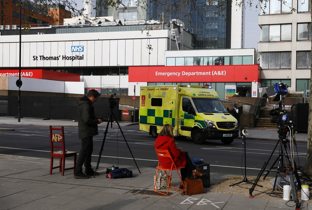 Coronavirus: boris johnson dans un etat stable