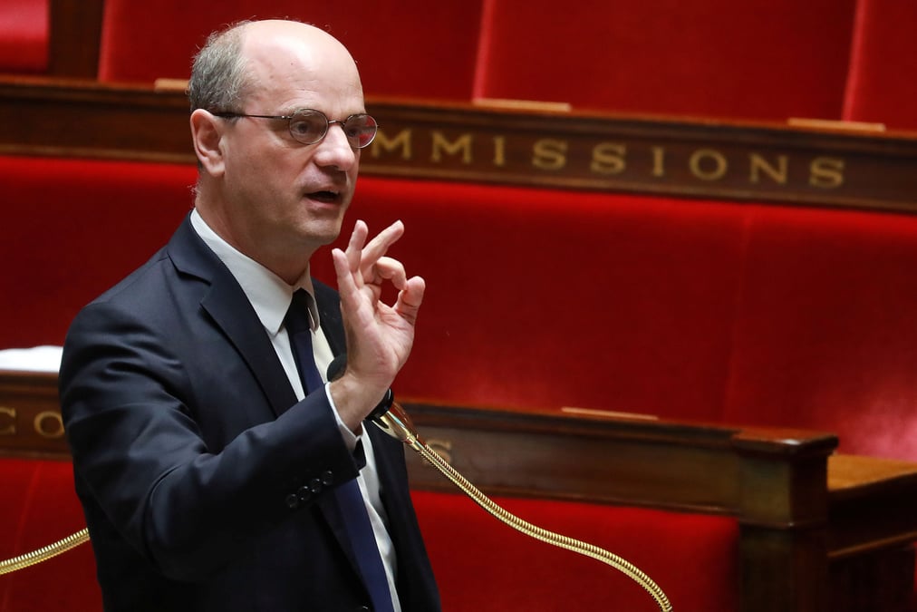 Un million d'eleves de retour la semaine prochaine, annonce blanquer