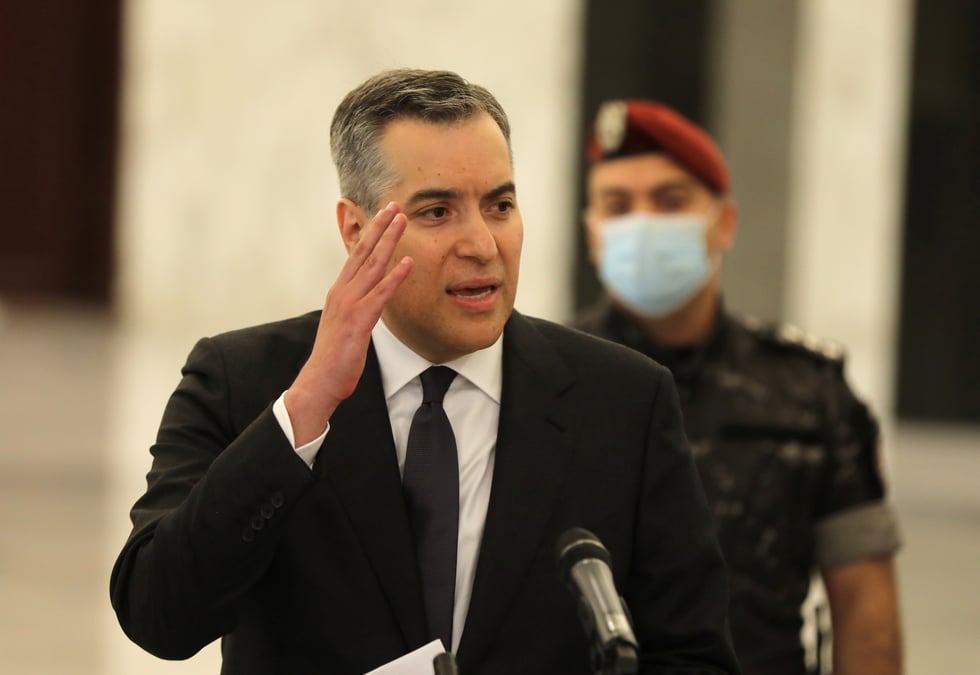 Adib nomme premier ministre au liban, macron attendu a beyrouth