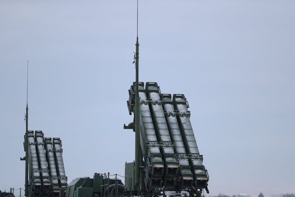 Le systeme de defense aerienne patriot a l'aeroport de varsovie