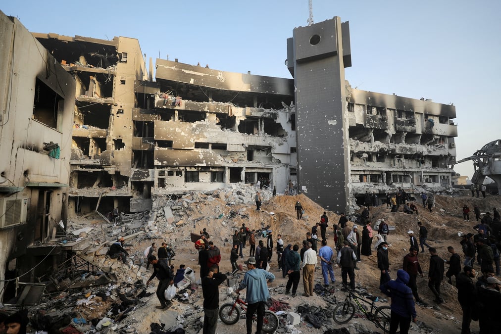 L'hopital al chifa de gaza, en ruines, apres deux semaines d'attaques israeliennes