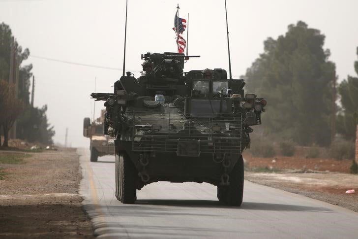 Les usa devraient reconnaitre la presence de 2.000 soldats en syrie