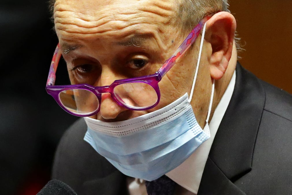 Ukraine: la france redit son inquietude et met en garde moscou