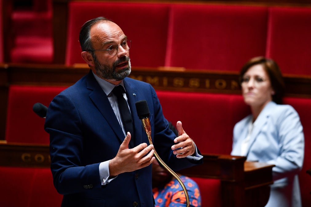 Philippe salue les "bons resultats" du deconfinement