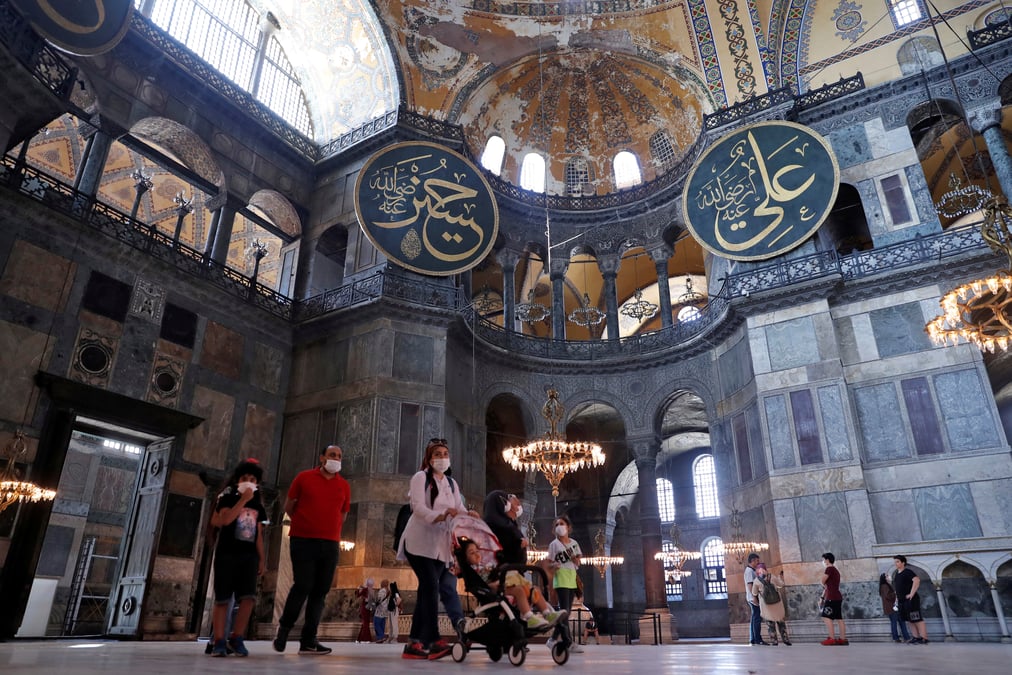 L’unesco dit regretter "vivement" la decision de la turquie sur sainte-sophie
