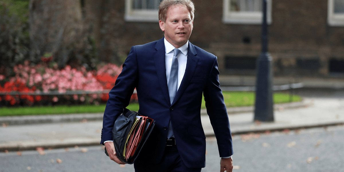 Le ministre britannique des transports Grant Shapps, le 15 septembre 2020 à Downing Street à Londres, en Grande-Bretagne.