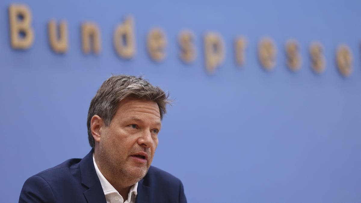 L'allemagne prete a soutenir l'embargo europeen sur le petrole russe, dit le ministre de l'economie