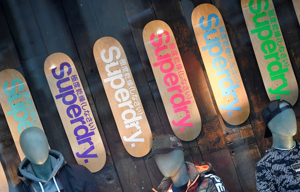 La vitrine d'un magasin superdry a londres
