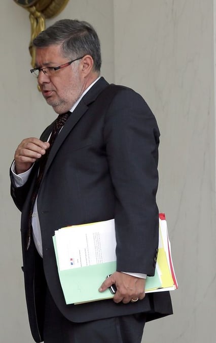 Alain vidalies se defend apres ses propos sur la discrimination