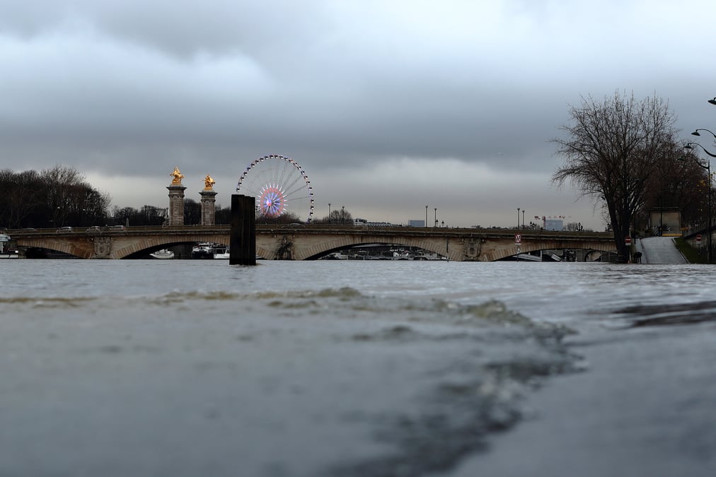 Les crues se poursuivent, des evacuations au sud de paris