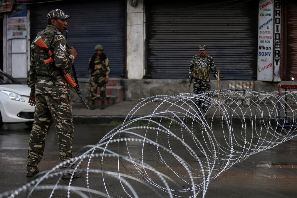 Cachemire: islamabad reduit ses relations avec l'inde