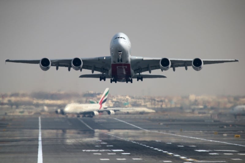 Emirates suspend ses vols pour la france, l'allemagne, le nigeria et new york