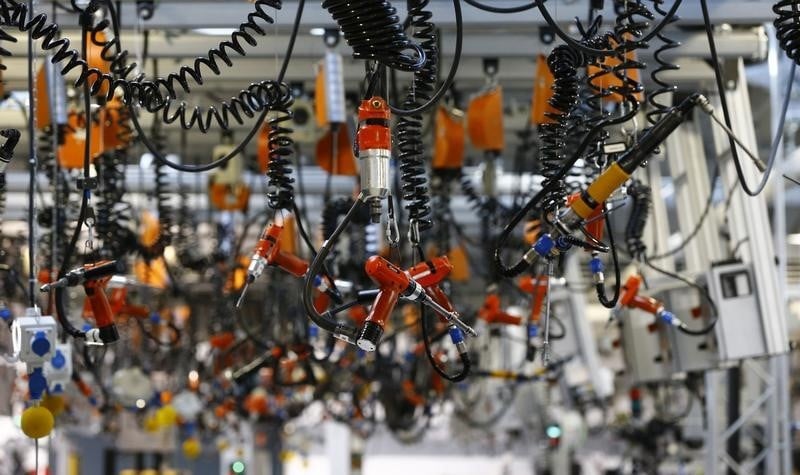 Acceleraton de l'activite des entreprises dans la zone euro