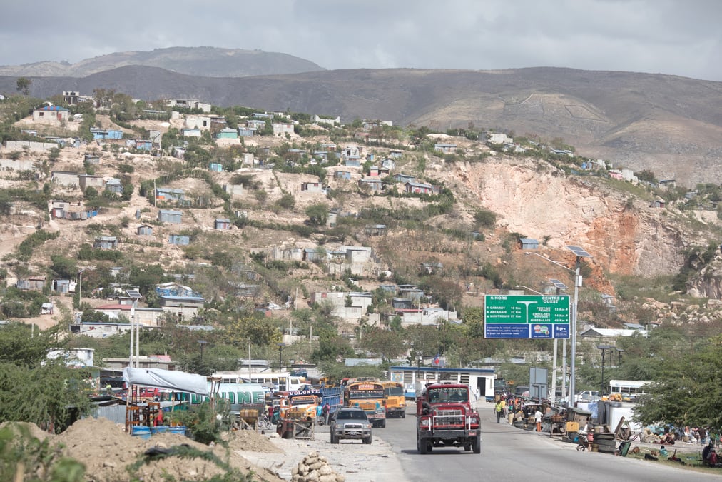 Un puissant seisme frappe haiti, lourd bilan a craindre