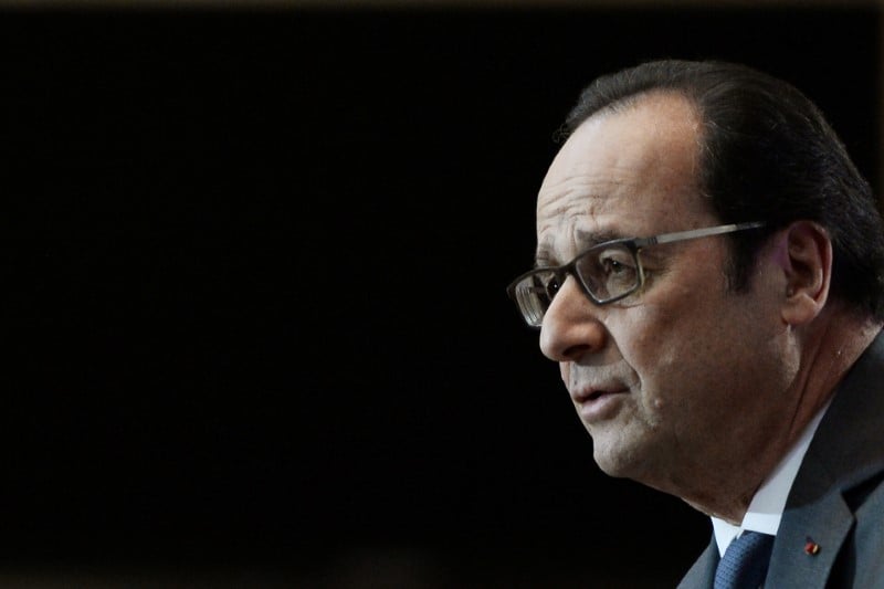 Hollande rend hommage aux tsiganes internes