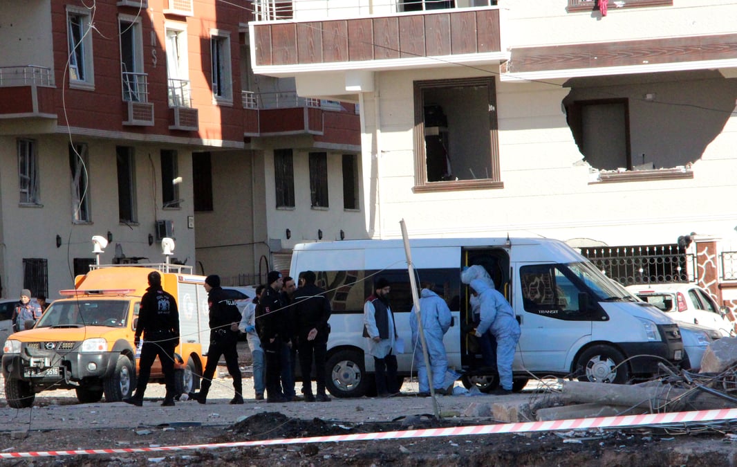 Vingt-six personnes arretees apres un attentat en turquie