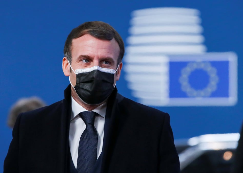 Coronavirus/macron: "prendre les decisions requises pour proteger noel"