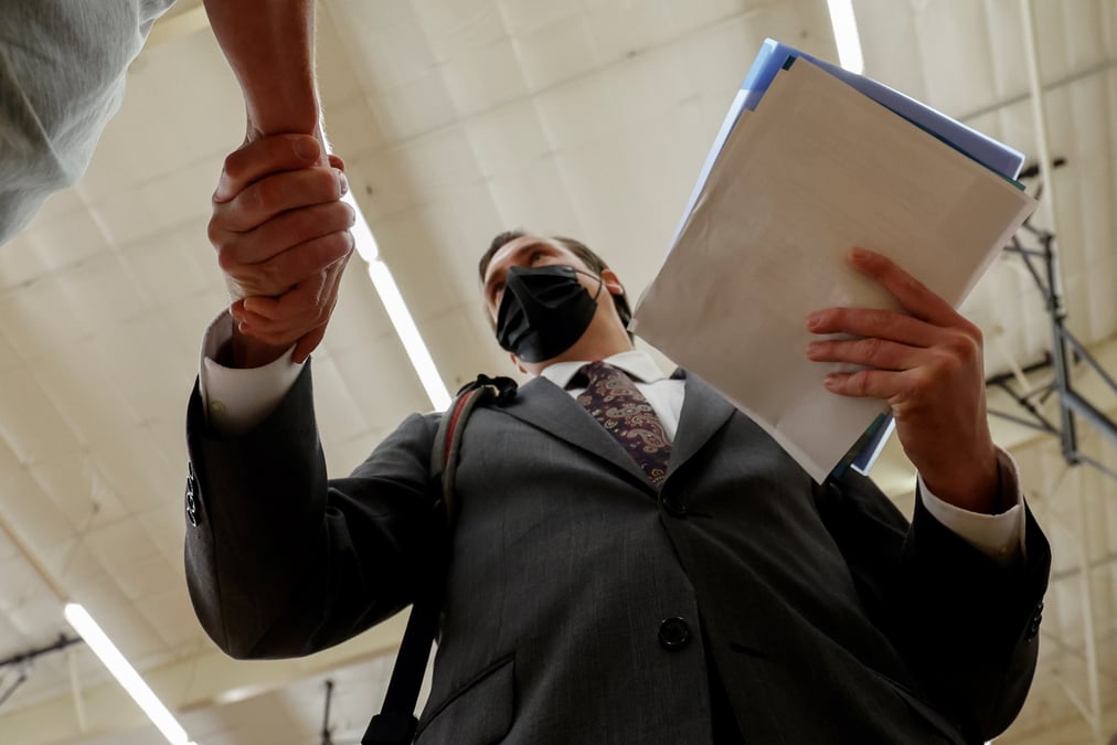 Usa: les inscriptions au chomage continuent de reculer