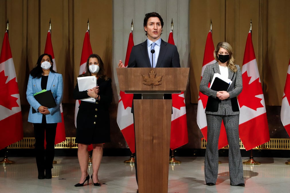 Ukraine: le canada impose de premieres sanctions contre la russie