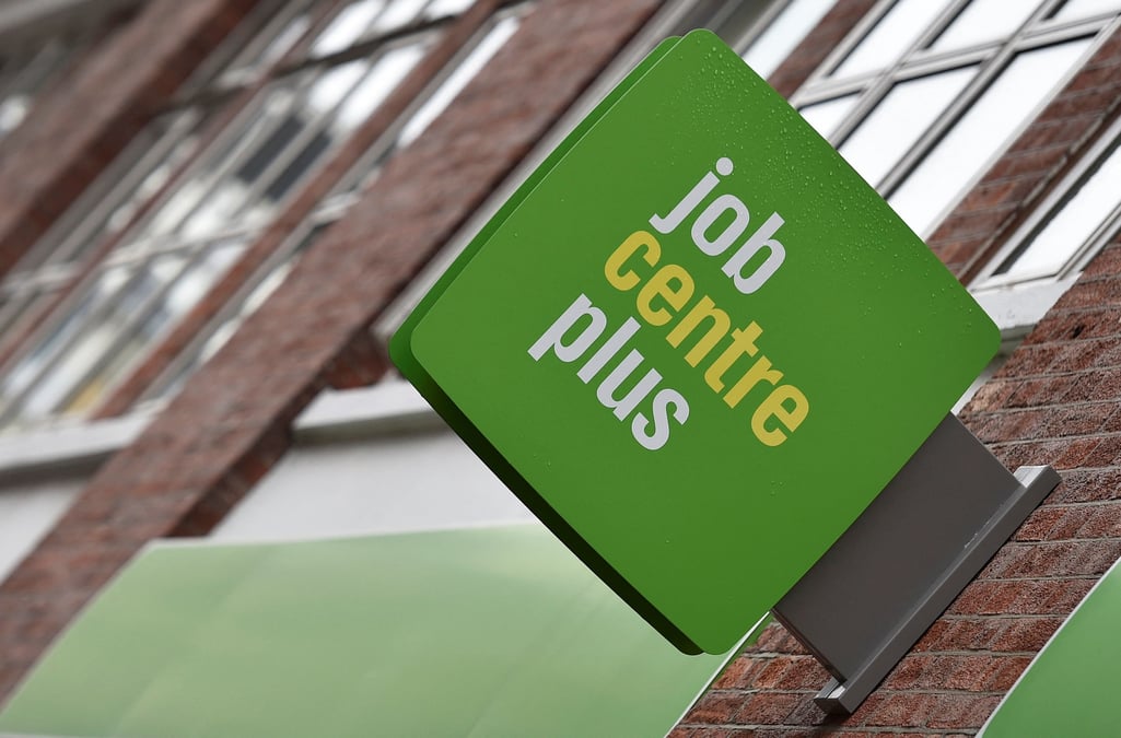 Un panneau job centre plus dans le centre de londres