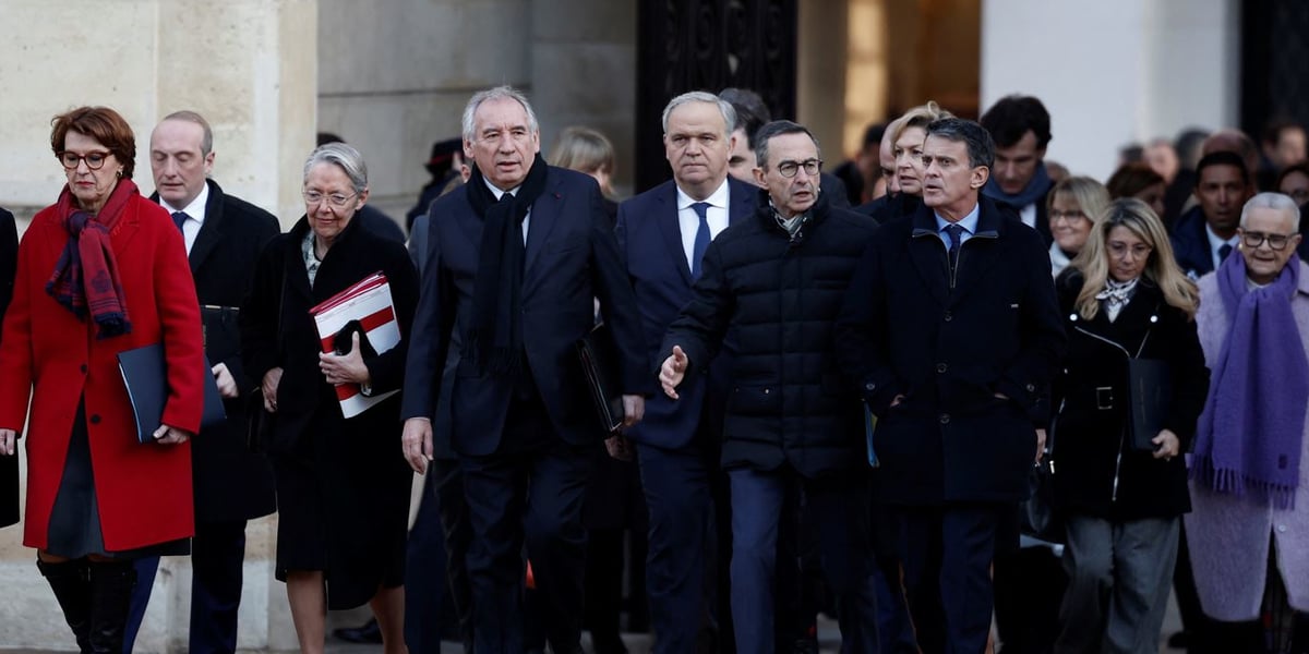 François Bayrou amène autour de la table ses poids lourds, comme les ex-Premiers ministres Elisabeth Borne (Education) et Manuel Valls (Outre-mer).