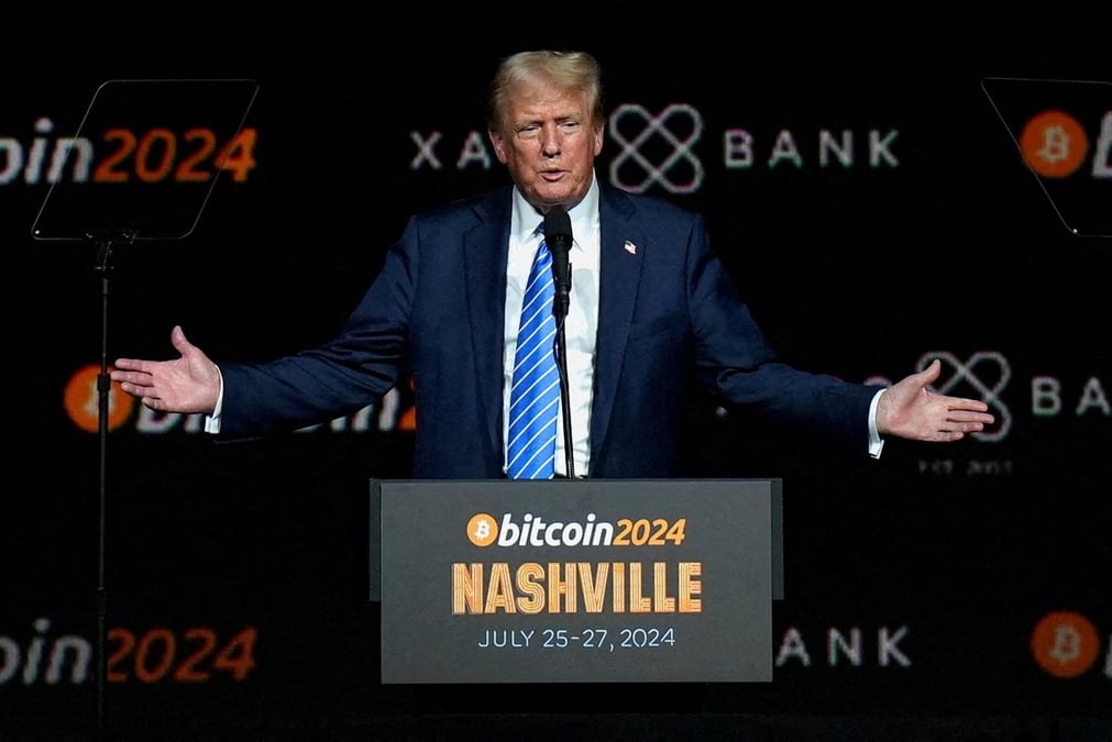 Le candidat republicain a la presidence donald trump assiste a la conference sur les cryptomonnaies a nashville