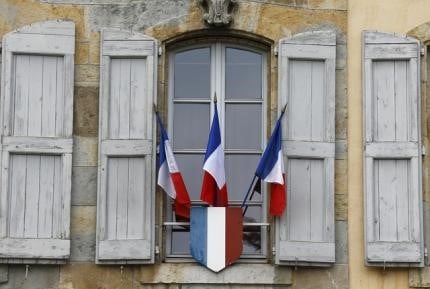 Les maires restent mobilises contre les coupes budgetaires