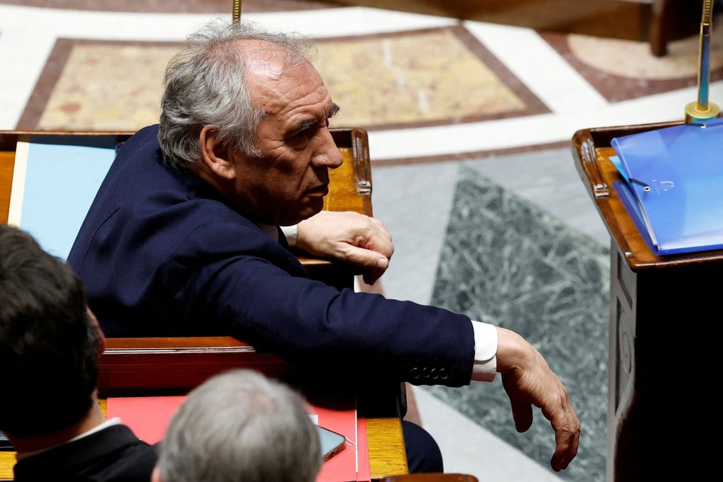Pour le gouvernement, il faut y voir une mesure de protection de nos petites entreprises tricolores.