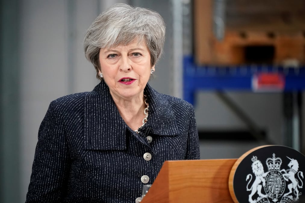 May n'exclut pas un 2e referendum en cas de report du brexit