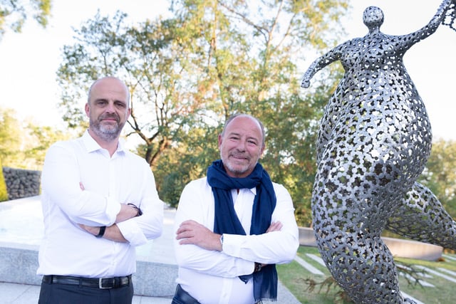 Frédéric André, co-dirigeant et directeur général et Stéphane Gambier, Président d’Abaques.