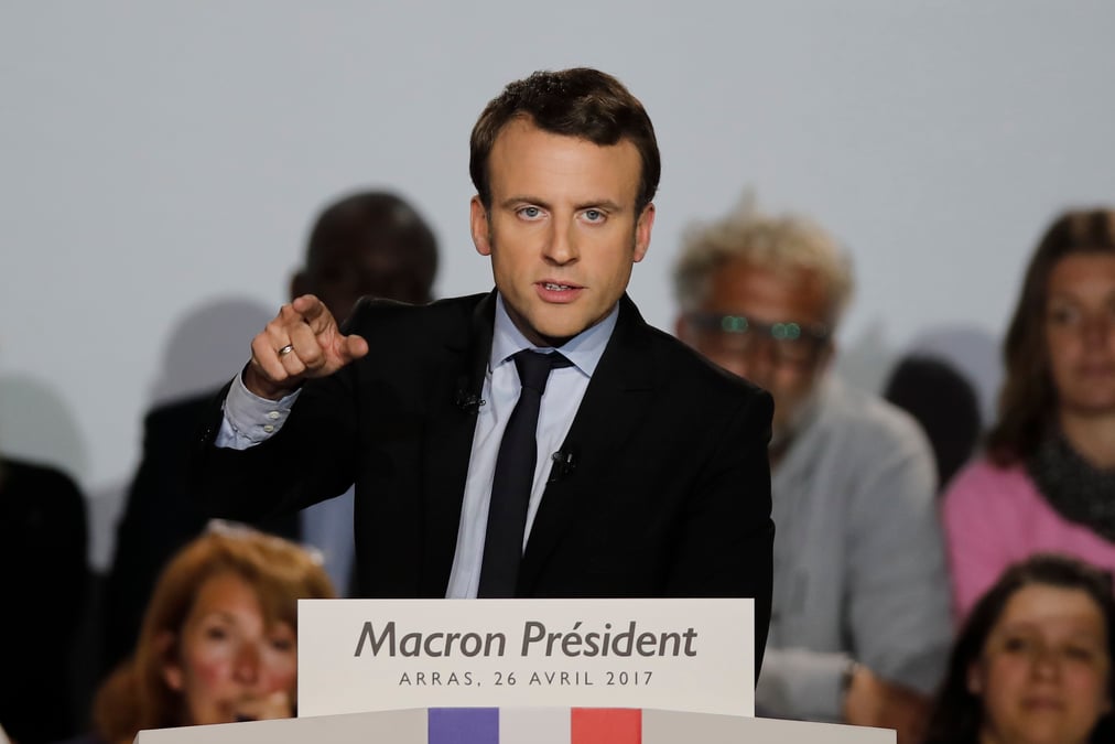 Macron hausse le ton contre le pen