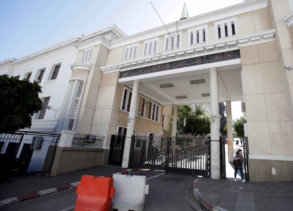 Algerie: les etudiants boycottent les cours pour denoncer la candidature de bouteflika