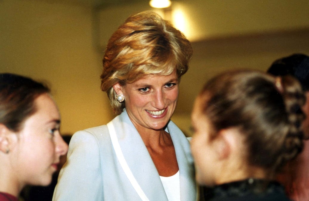 Interview de diana: la bbc fait don de 1,6 million d'euros a des oeuvres caritatives
