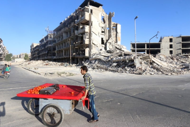 L'armee syrienne coupe la voie d'acces aux zones rebelles d'alep