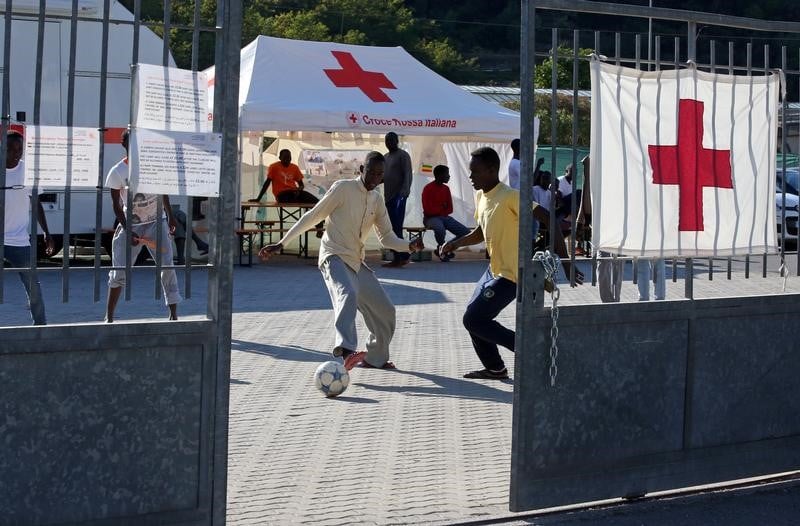 Une application de la croix-rouge pour aider les refugies en italie