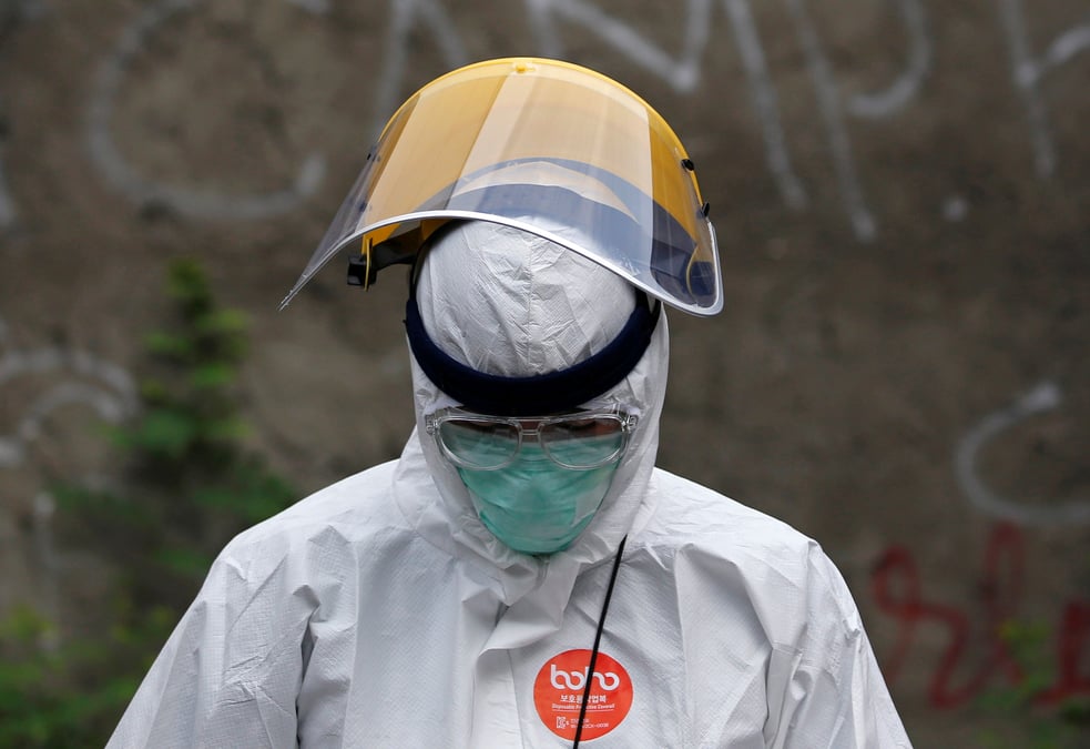 Coronavirus: un nombre record de contaminations dans le monde en une journee