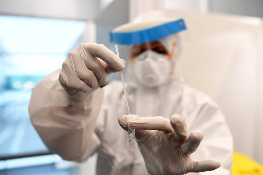 Coronavirus: pres de 18.000 cas supplementaires recenses en allemange