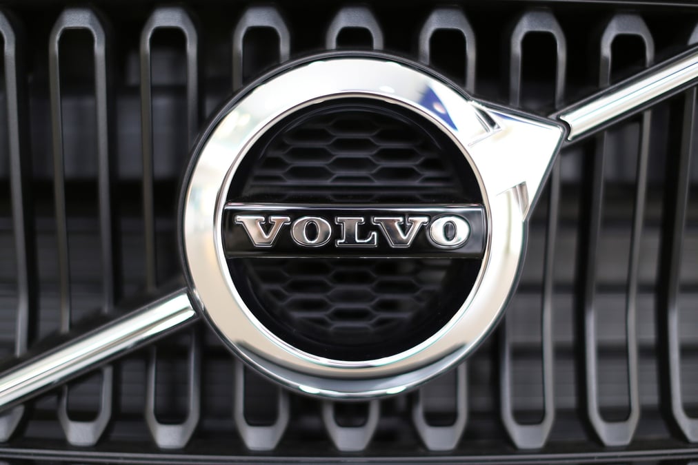 Le logo de volvo dans un showroom volvo a mexico