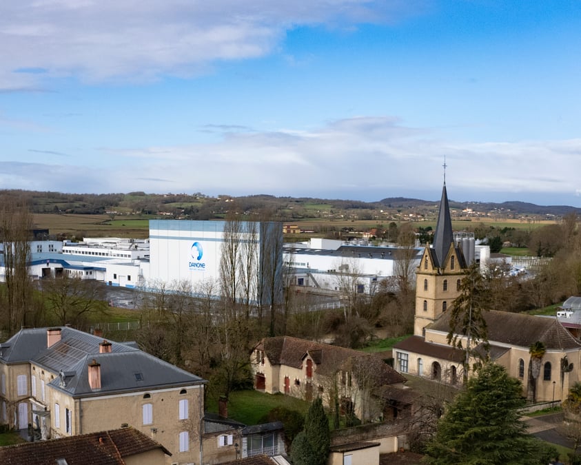 L'usine de Danone à Villecomtal-sur-Arros (Gers) va désormais approvisionner l'Europe en jus d'avoine.
